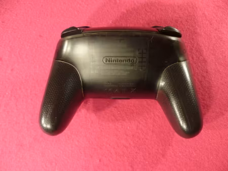 Nintendo Switch Pro Controller (Beg)