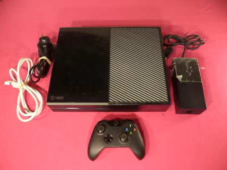 Xbox One 500 GB Svart Konsol inkl. Handkontroll