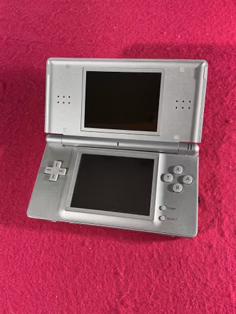 Nintendo DS Lite - Silver