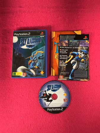 Sly Raccoon - PS2 Playstation 2 PAL Nordisk Utgåva