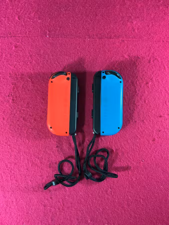 Joy con pair Neon Red / Neon Blue (Beg)