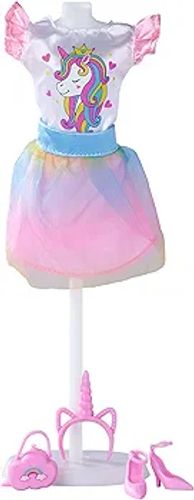 Steffi Love - outfit