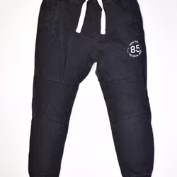 Byxa storlek 134/140