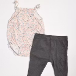 Klädset body linne och byxor, storlek 62/68