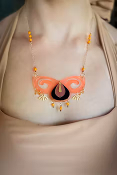 Føniks Halssmykke – Håndlaget Smykke i Tre Varianter