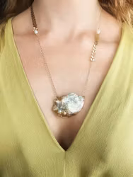 Vade – Unikt halssmykke med skjell, perler og halvedelstener i Nordisk Boho-stil