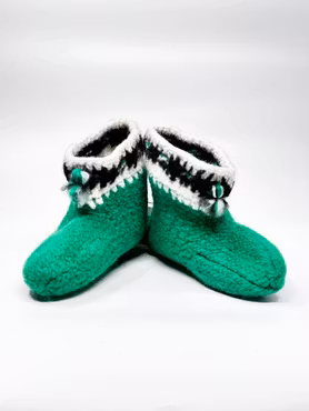 TOVE – Håndlagde tovede ulltøfler (str. 37-40)