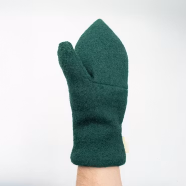 Varde – Broderte herrevotter i grønn ull