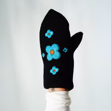 Hulder – Votter i sort/turkis str Voksen/Dame