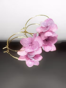 Hortensia Pixie Fiolett– Små Gullbelagte Øreringer med Ekte Hortensiablomster