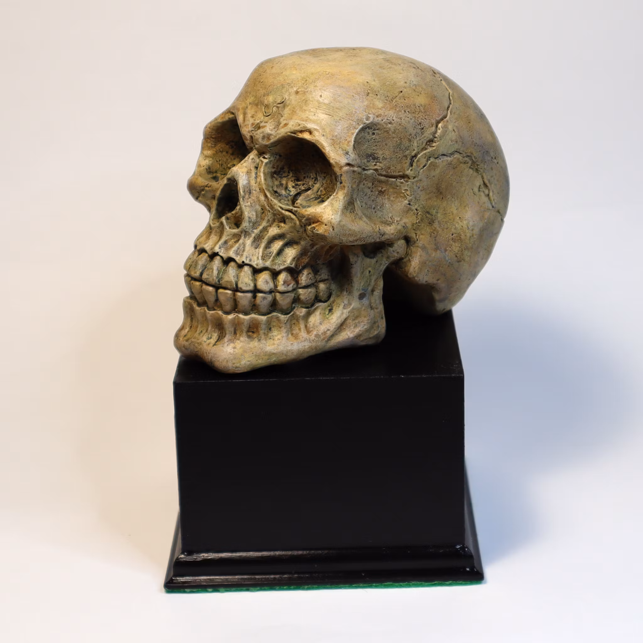 Handmade Yorick - To be or not to be