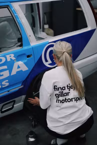 Fina Tjejer Gillar Motorsport T-shirt VIT