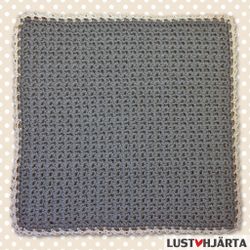 Stora bambutrasan med spetskant - virkad - 50% bambu 50% bomull
