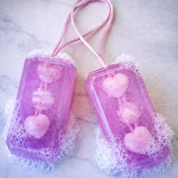 Tvål Hjärtat – Handgjord tvål med vårdande formula