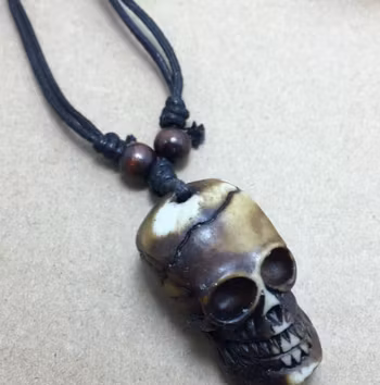 Skallhuvud halsband