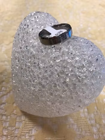 Underbar stål ring i snygg design, Stlk 21