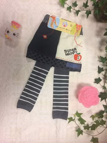 Härlig Flicka Legging med Kjol