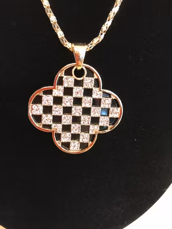 Långt Stort halsband med Strass
