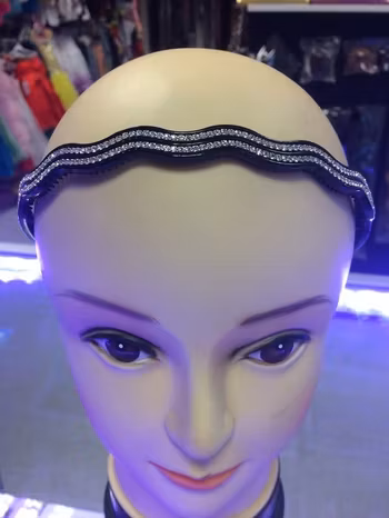 Vacker Diadem med Strass