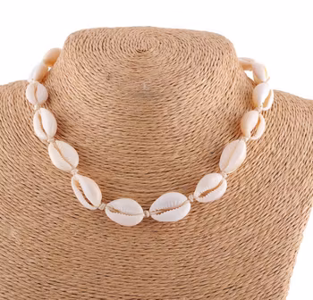 Choker Halsband med vita Snäckor