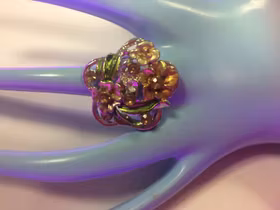 Vacker Blommor Ring med Strass
