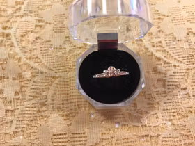 Superfin Ring med Kristall / Strass