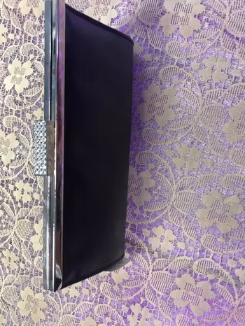 En Lysande Festväska / Aftonväska Clutch med Strass