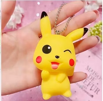 Pikachu Nyckelring