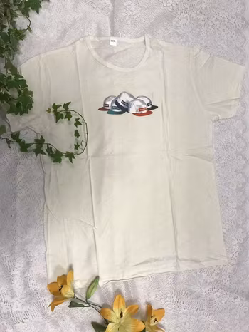 T-shirt.