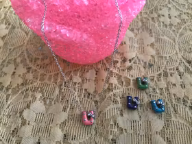 HelloKitty Bokstav  Strass Halsband