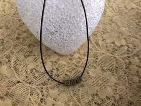 Retro Halsband med Svenska Pojkenamn