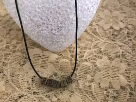 Retro Halsband med Svenska Pojkenamn