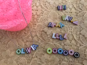 Strass Halsband med Tjejnamn