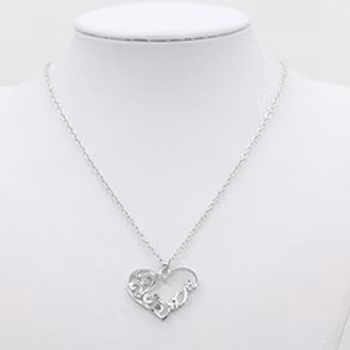 MOM Halsband I Hjärtaformad