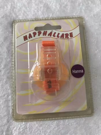 Napphållare med Namn