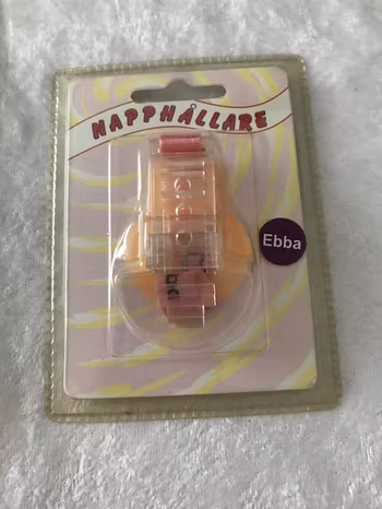 Napphållare med Namn