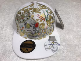 CROWN SKULL Broderi Keps med Glitter