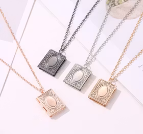 Magisk bok / Fotoram Halsband