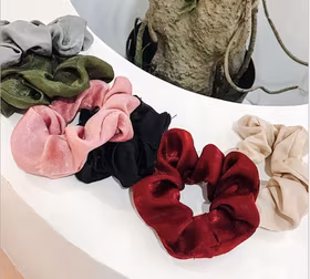 Stor Satin Scrunchie
