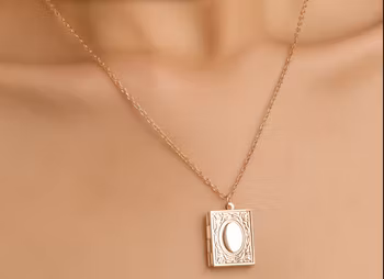 Magisk bok / Fotoram Halsband
