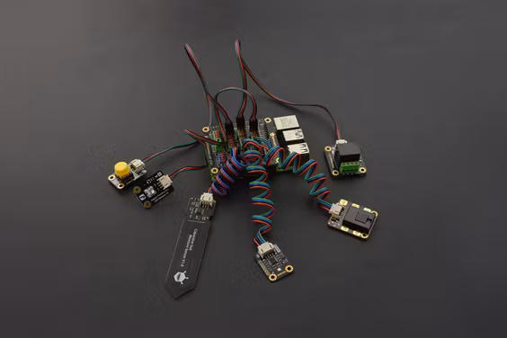 IO Expansion HAT for Raspberry Pi 4B/3B+