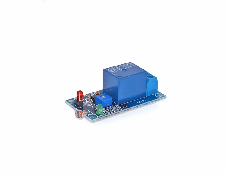 5V Photosensitive resistance sensor relay