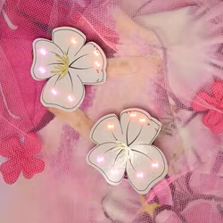 Kitty’s Flower - Bluetooth Wearable Brooches