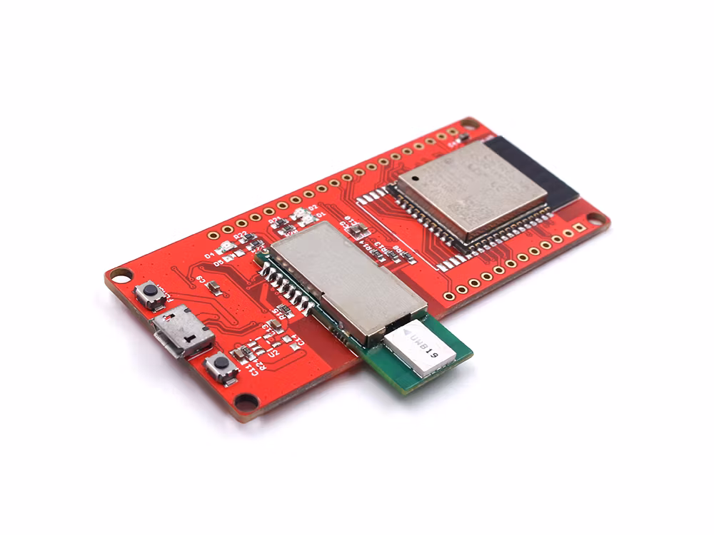 ESP32 UWB Pro