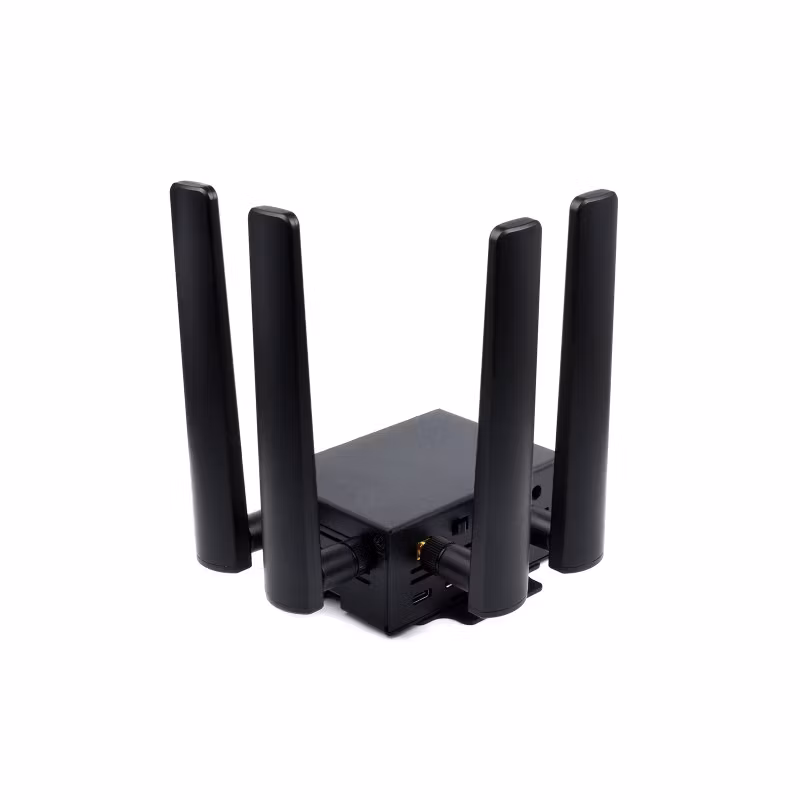 RM520N-GL 5G HAT for Raspberry Pi with Case