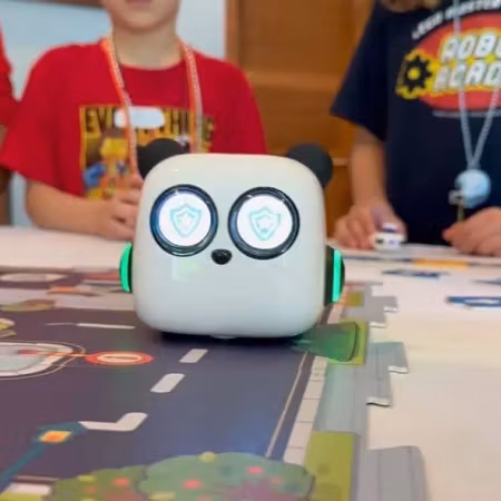 Upptäck programmering och teknologi genom lekfull utforskning