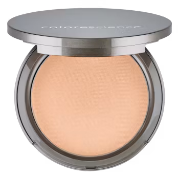 CS Pressed Illuminator Champagne Kiss (10.2 g)