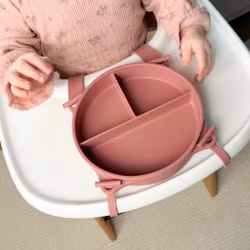 Barntallrik med sugpropp och spännband - Dusty Pink