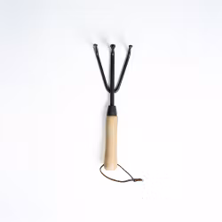 Kultivator med träskaft