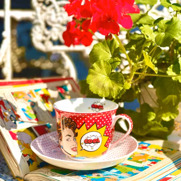 Tekopp med fat ”Pop art”